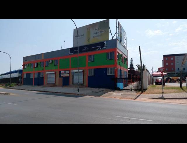 BUSINESS PROPERTY TO RENT IN MARTINDALE